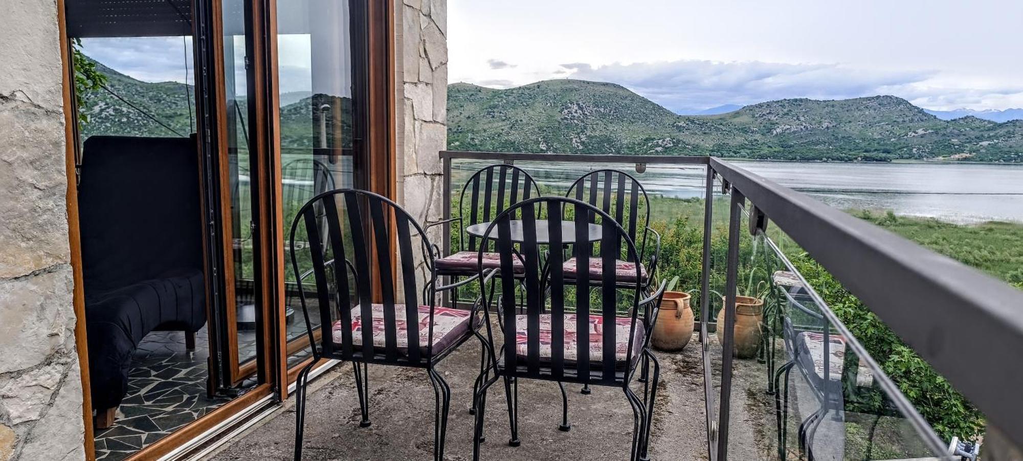 Holiday Home Haustor With Skadar Lake View ポドゴリツァ エクステリア 写真